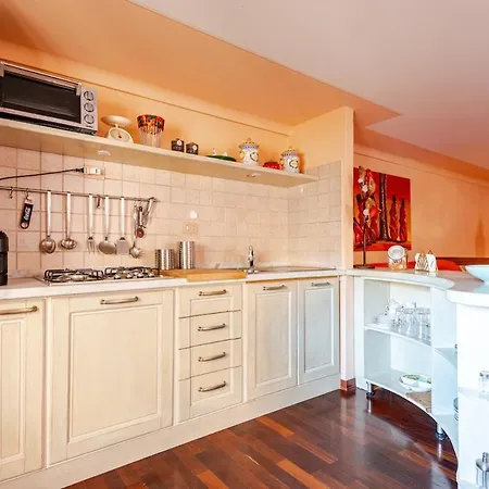 Apartament Terrazza Privata-a 2 Passi Dal Mare- 